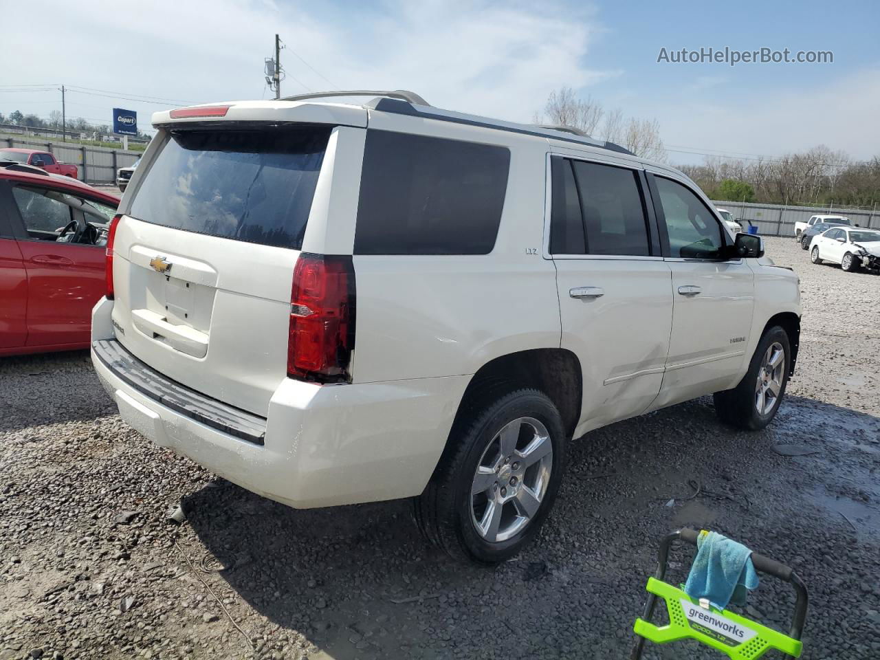 2015 Chevrolet Tahoe C1500 Ltz Кремовый vin: 1GNSCCKC1FR719097