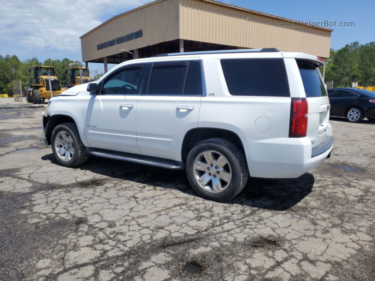 2015 Chevrolet Tahoe C1500 Ltz White vin: 1GNSCCKC2FR199802