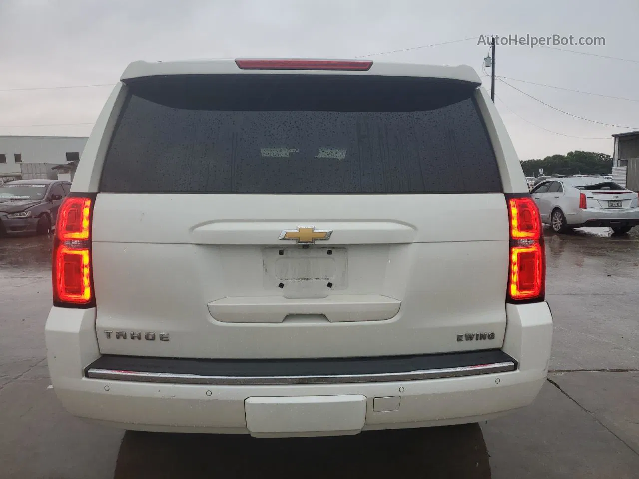 2015 Chevrolet Tahoe C1500 Ltz White vin: 1GNSCCKC6FR731620