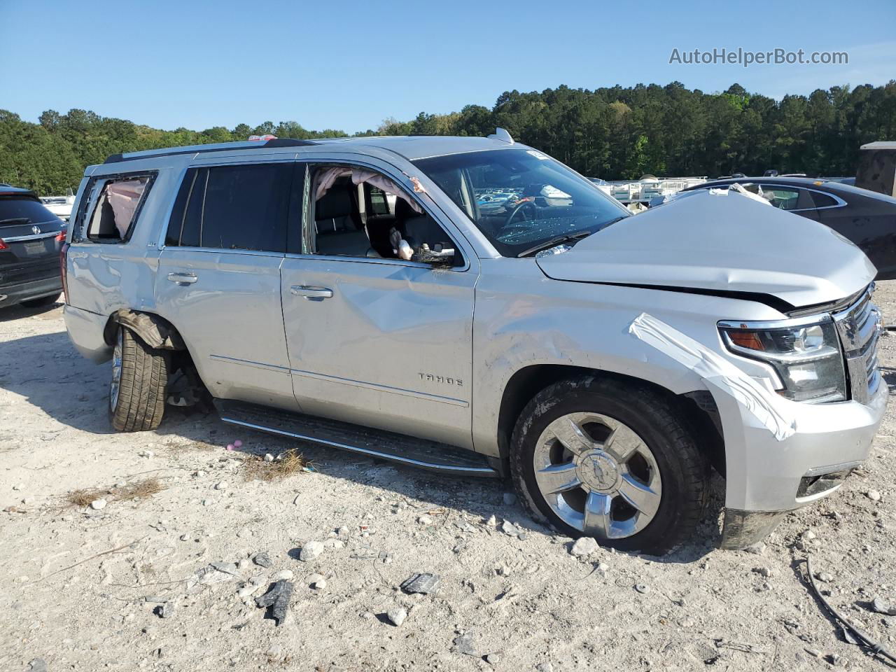 2016 Chevrolet Tahoe C1500 Ltz Серебряный vin: 1GNSCCKCXGR230165