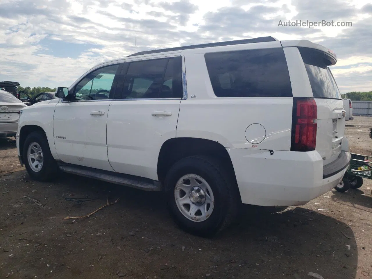 2015 Chevrolet Tahoe K1500 White vin: 1GNSK4ECXFR188941