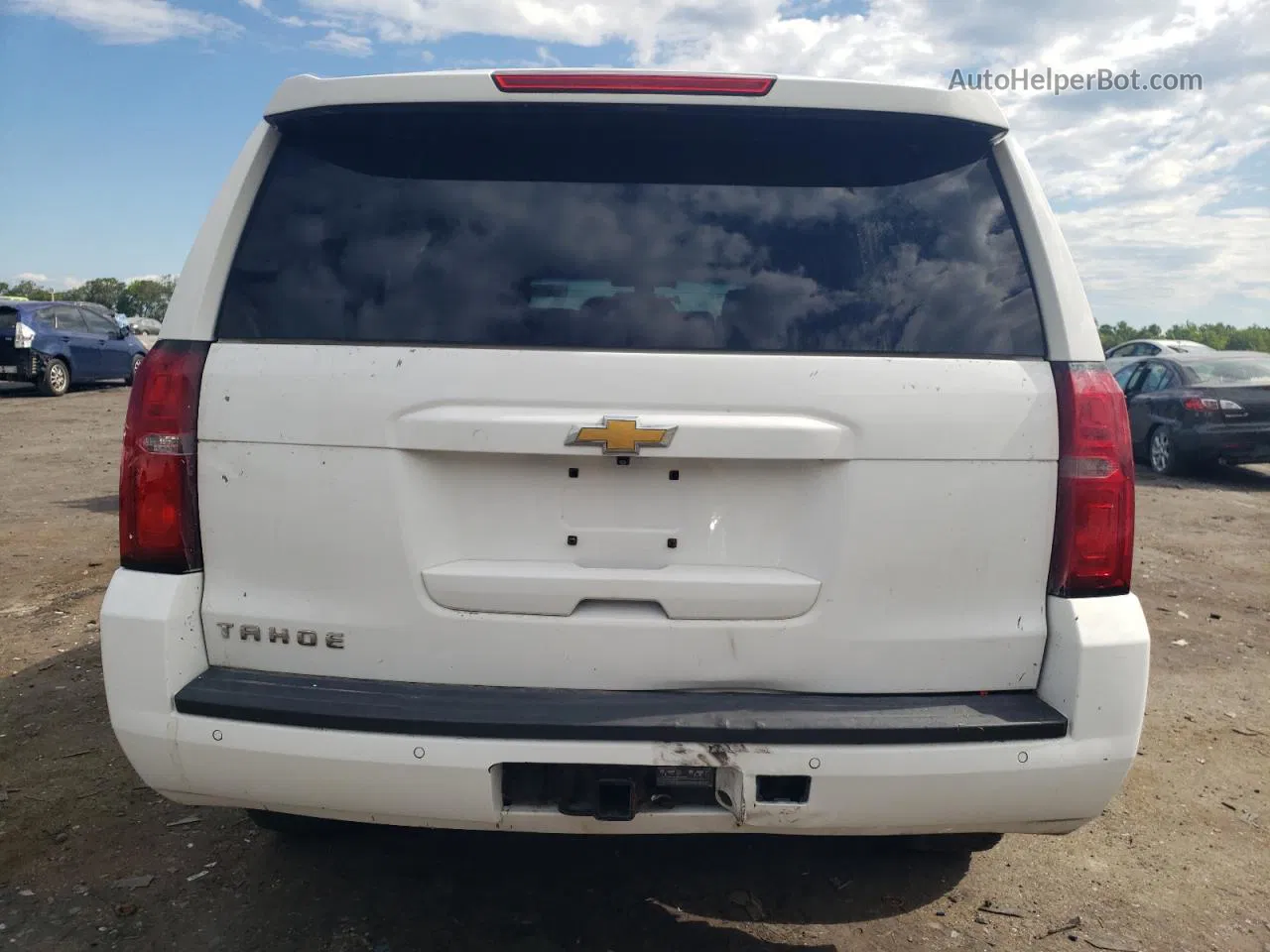 2015 Chevrolet Tahoe K1500 White vin: 1GNSK4ECXFR188941