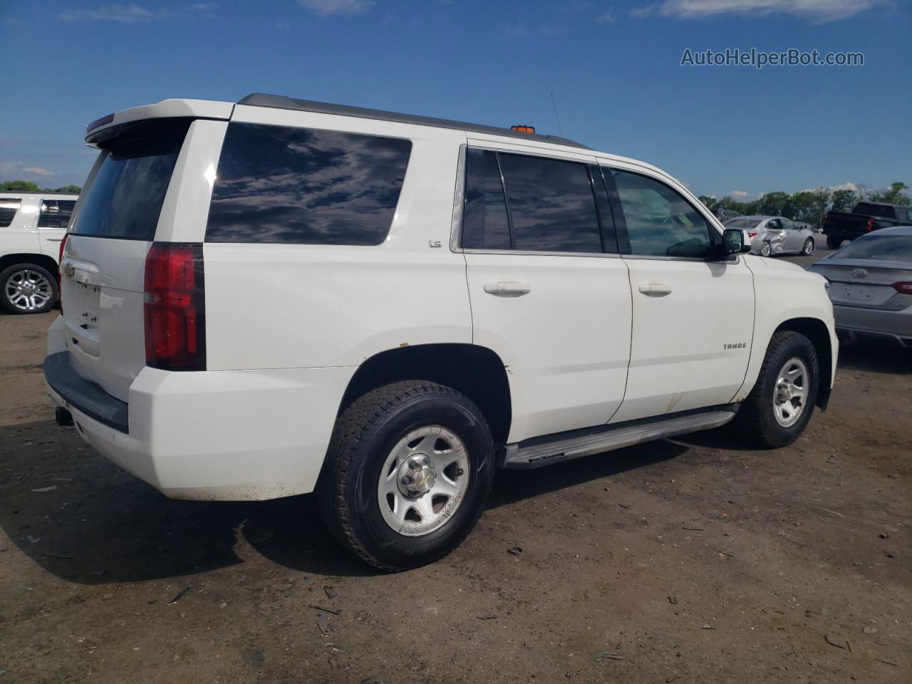 2015 Chevrolet Tahoe K1500 White vin: 1GNSK4ECXFR188941