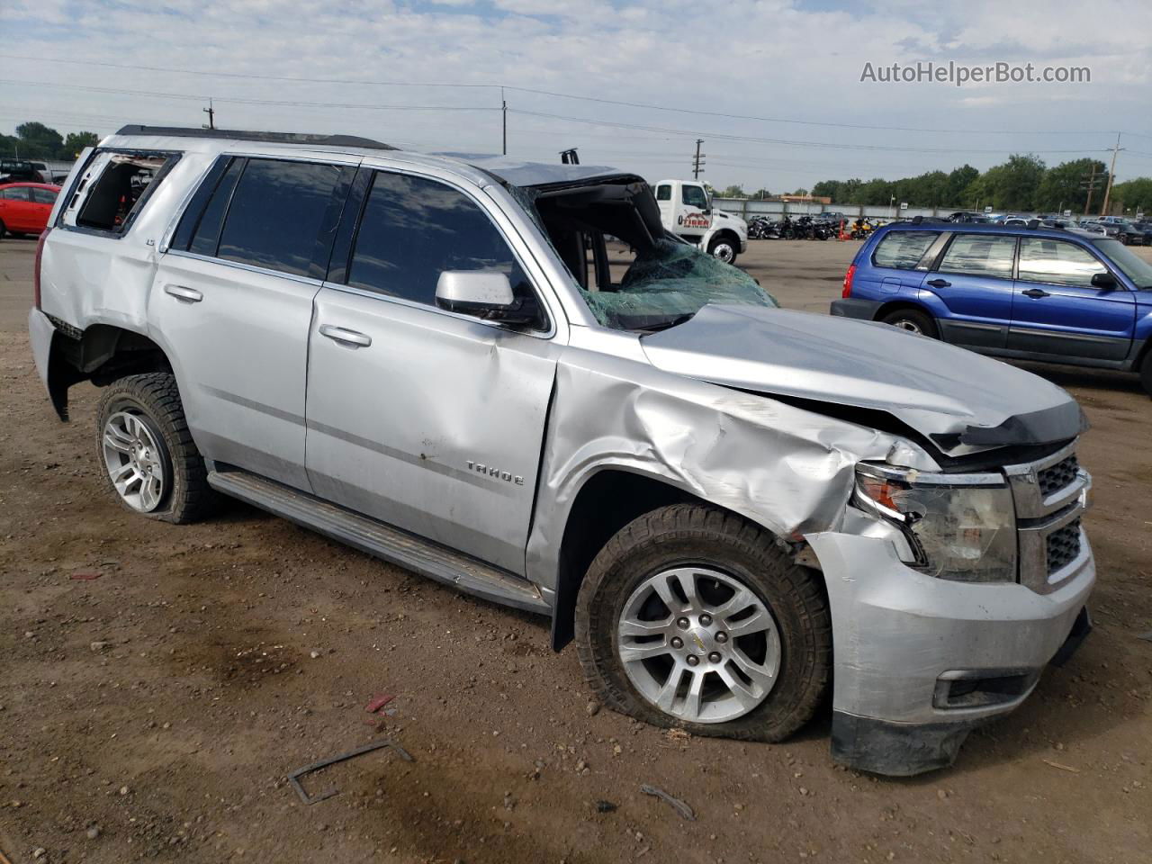 2015 Chevrolet Tahoe K1500 Ls Серебряный vin: 1GNSKAKC0FR224395