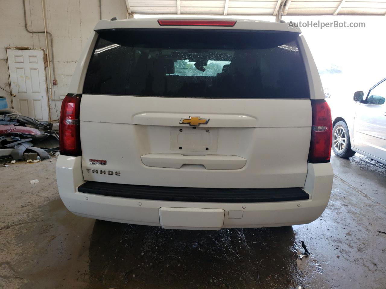 2015 Chevrolet Tahoe K1500 Lt White vin: 1GNSKBKC0FR207750