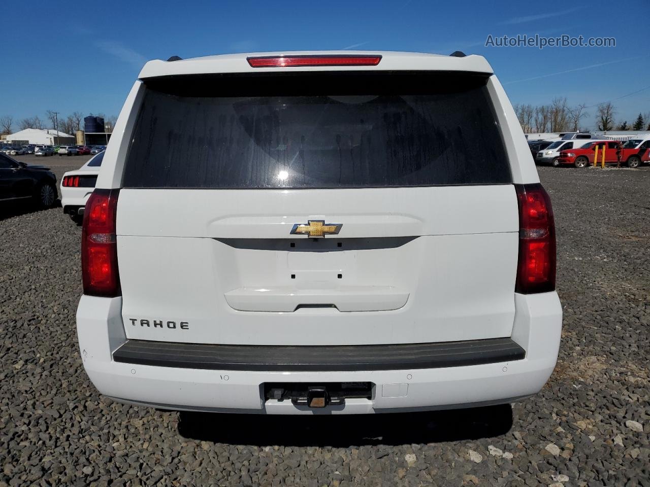 2015 Chevrolet Tahoe K1500 Lt Белый vin: 1GNSKBKC0FR618744