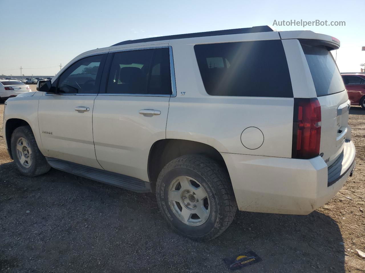 2015 Chevrolet Tahoe K1500 Lt White vin: 1GNSKBKC6FR260808