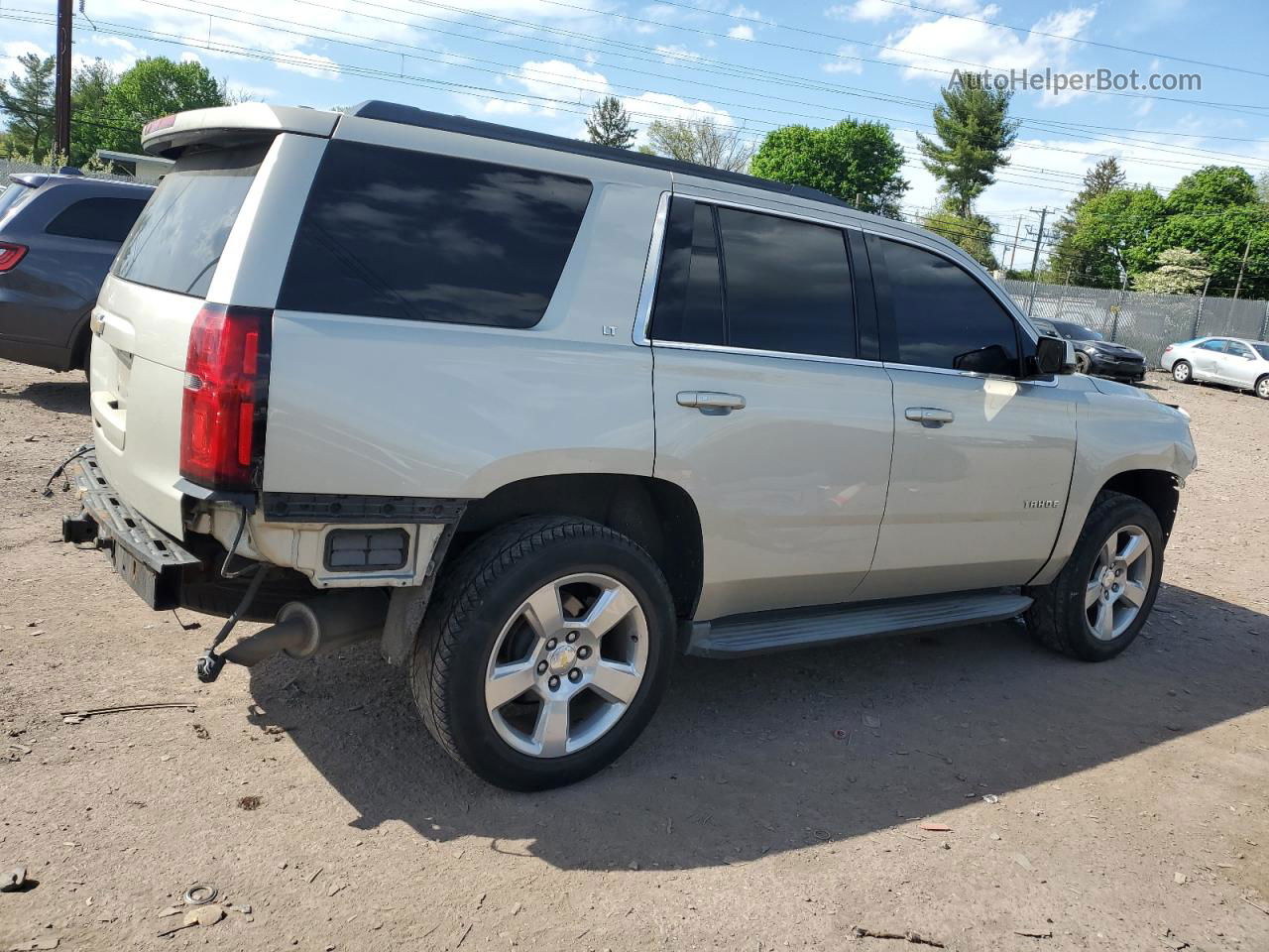 2015 Chevrolet Tahoe K1500 Lt Beige vin: 1GNSKBKC9FR191192