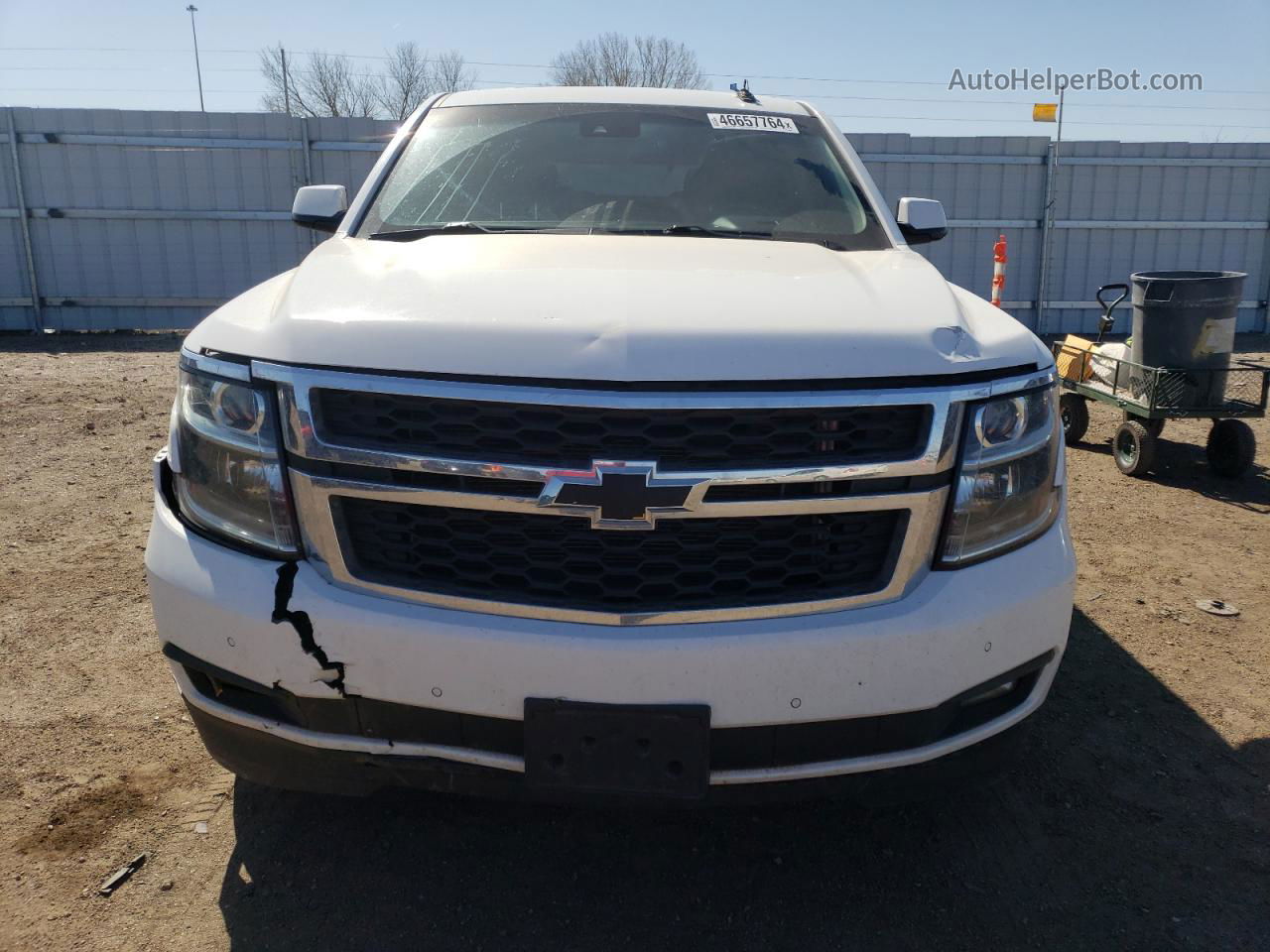 2015 Chevrolet Tahoe K1500 Lt Белый vin: 1GNSKBKC9FR579068