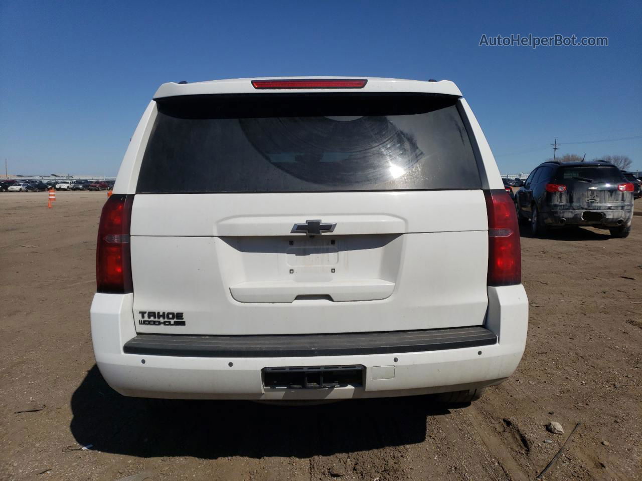 2015 Chevrolet Tahoe K1500 Lt Белый vin: 1GNSKBKC9FR579068