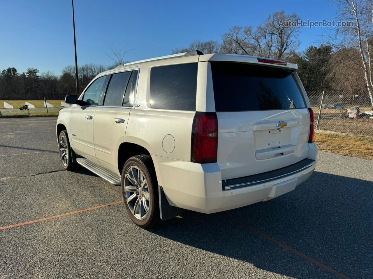 2015 Chevrolet Tahoe K1500 Ltz White vin: 1GNSKCKC0FR105208