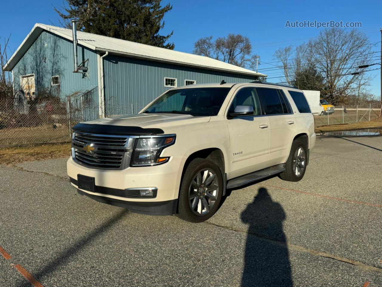 2015 Chevrolet Tahoe K1500 Ltz White vin: 1GNSKCKC0FR105208