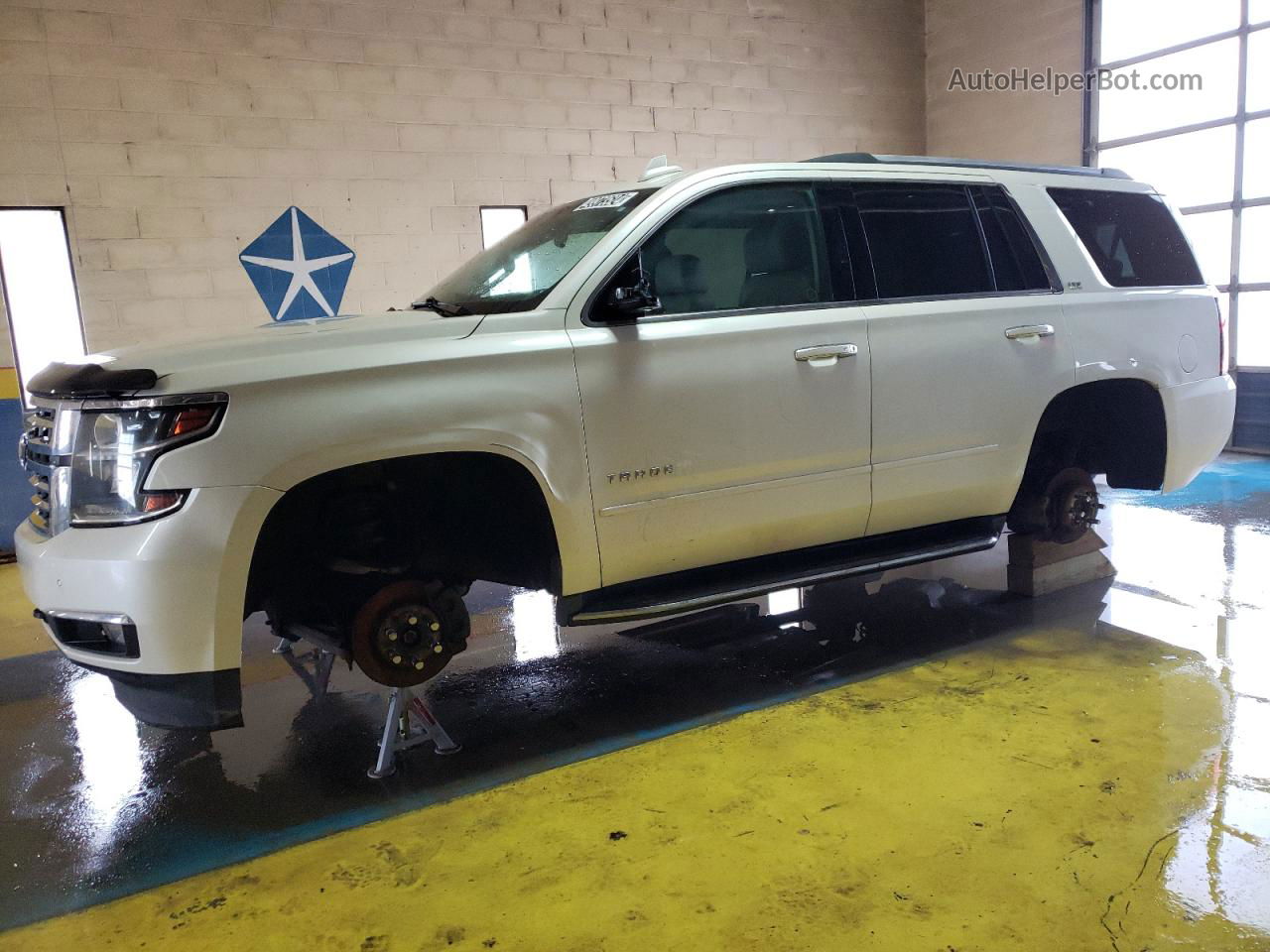 2015 Chevrolet Tahoe K1500 Ltz White vin: 1GNSKCKC0FR692770