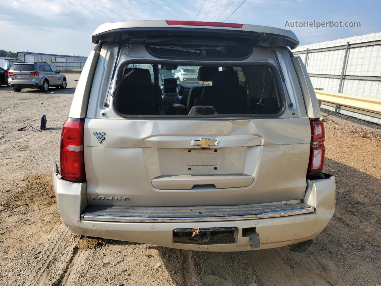 2015 Chevrolet Tahoe K1500 Ltz Tan vin: 1GNSKCKC1FR116265