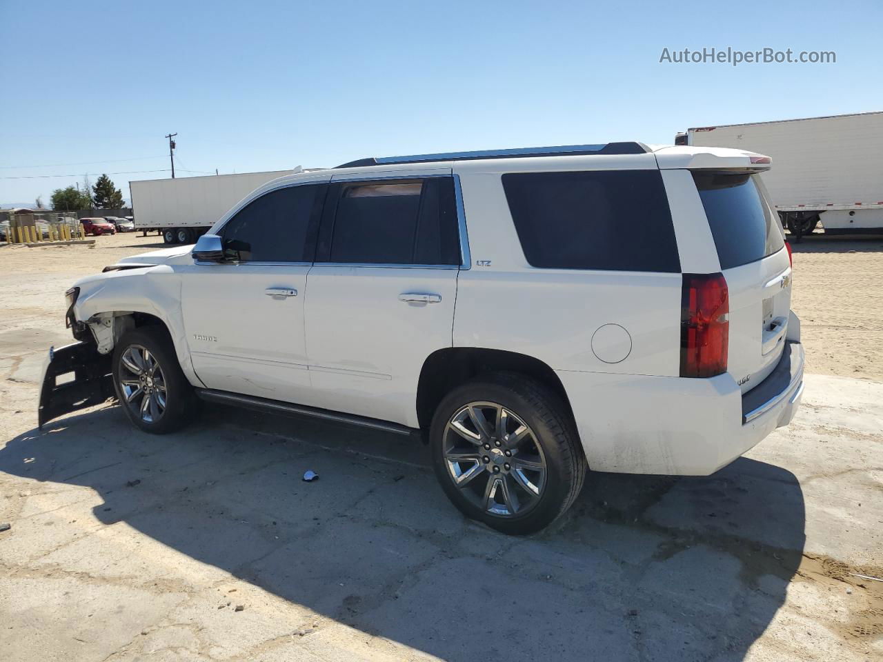 2015 Chevrolet Tahoe K1500 Ltz Белый vin: 1GNSKCKC3FR649332