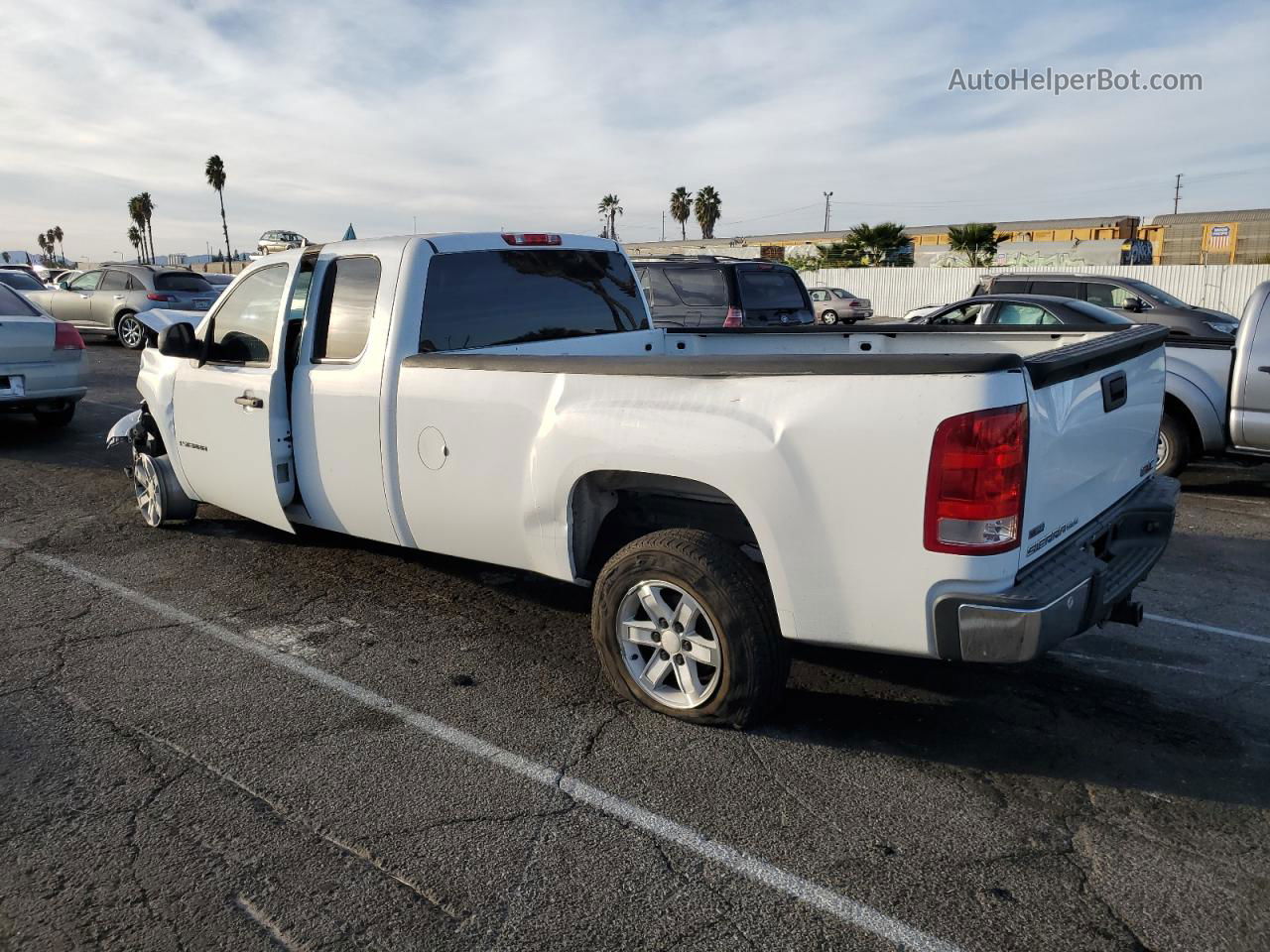 2008 Gmc Sierra C1500 Белый vin: 1GTEC19098E137507