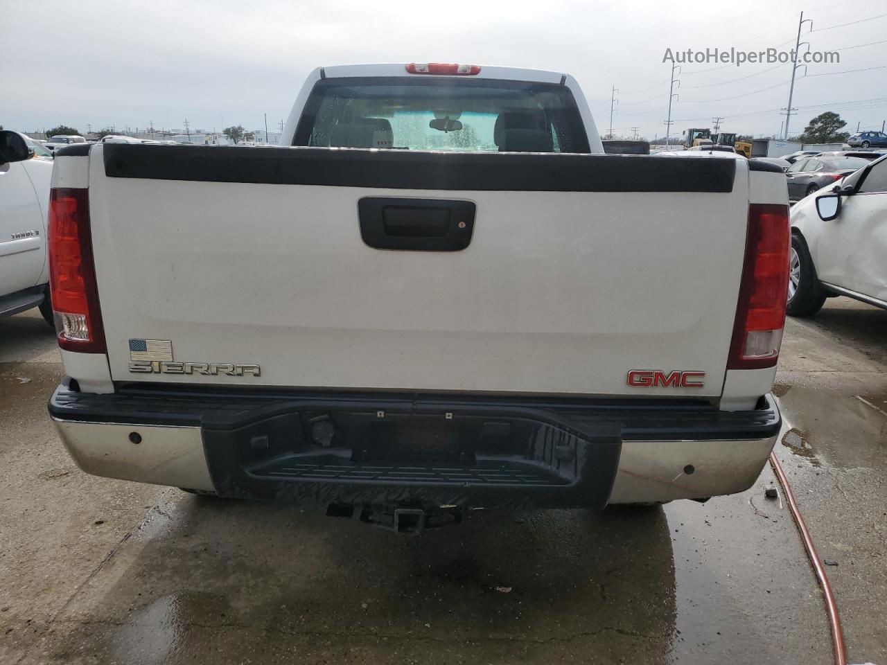 2008 Gmc Sierra C1500 White vin: 1GTEC19C18Z118601