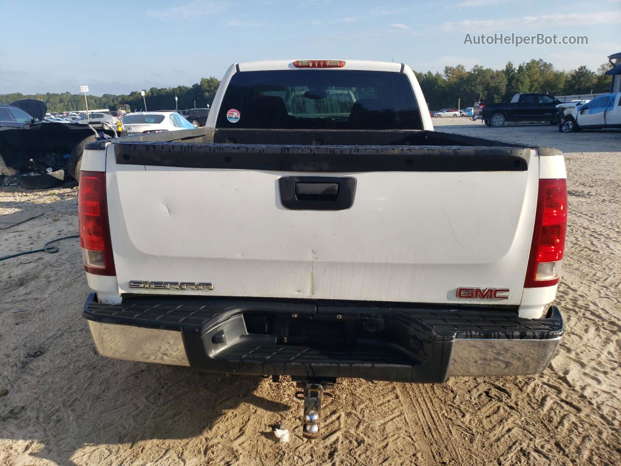 2008 Gmc Sierra C1500 White vin: 1GTEC19X68Z276998