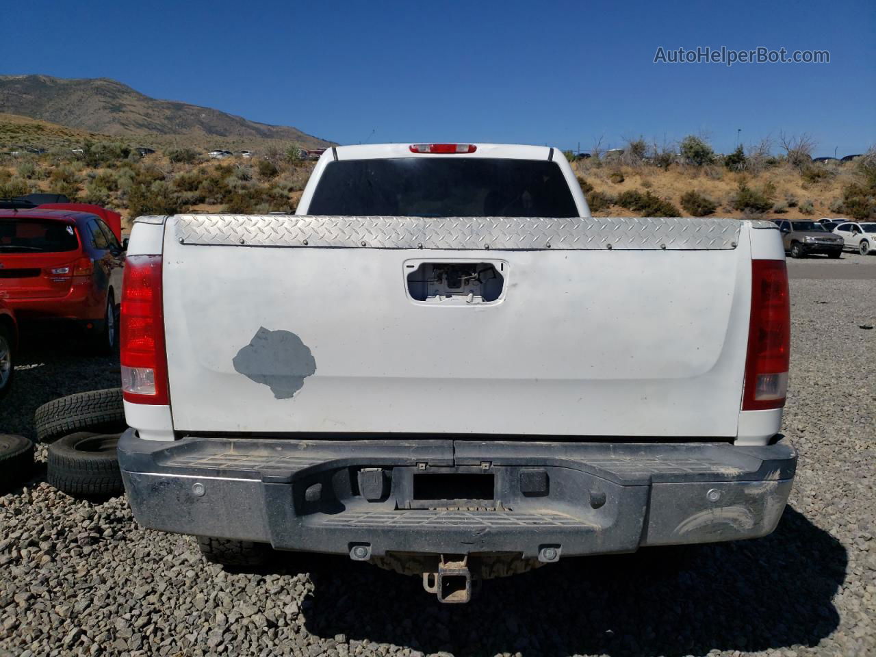 2007 Gmc Sierra K2500 Heavy Duty White vin: 1GTHK23697F503283