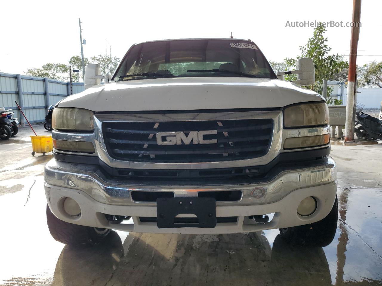 2007 Gmc Sierra K2500 Heavy Duty White vin: 1GTHK23DX7F102470