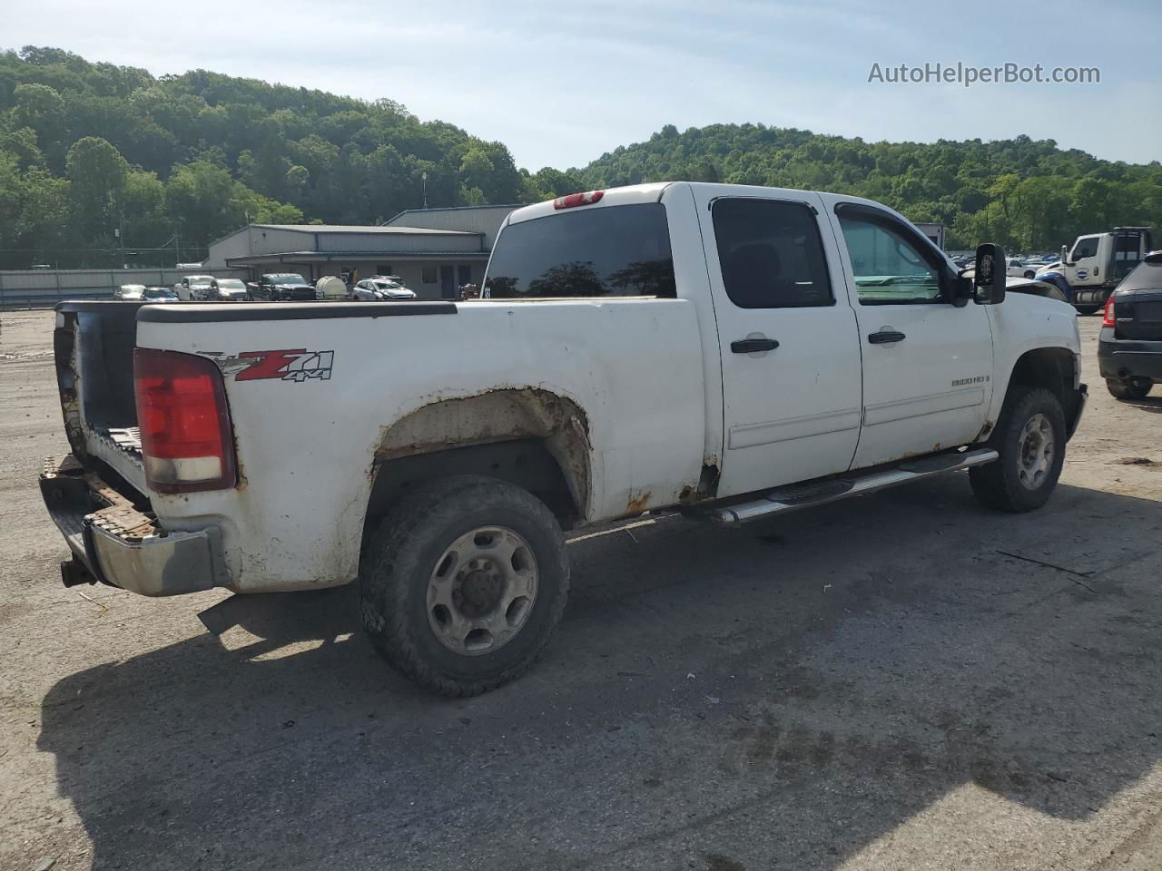 2008 Gmc Sierra K2500 Heavy Duty White vin: 1GTHK23K68F189901