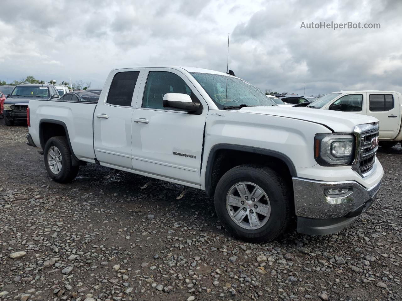 2016 Gmc Sierra K1500 Sle White vin: 1GTV2MEC4GZ207006