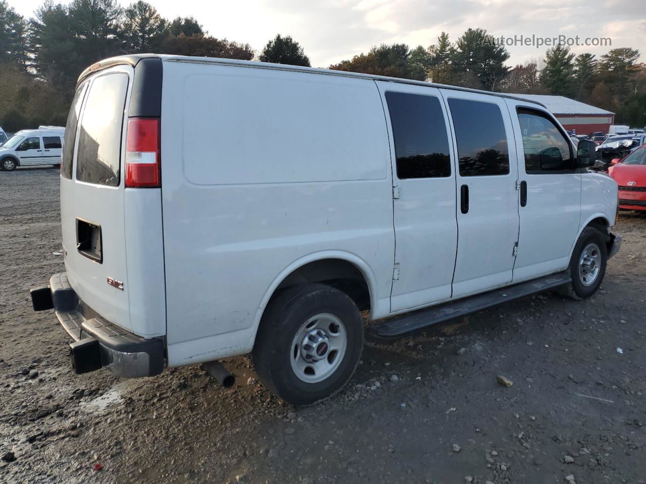 2018 Gmc Savana G2500 White vin: 1GTW7AFG7J1902351