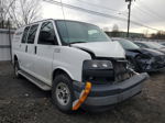 2018 Gmc Savana G2500 White vin: 1GTW7AFG9J1910628