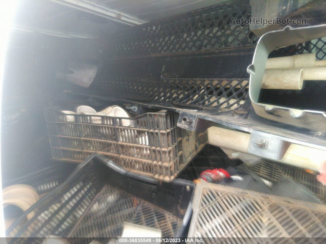 2018 Gmc Savana Cargo Van   White vin: 1GTW7BFG1J1332157