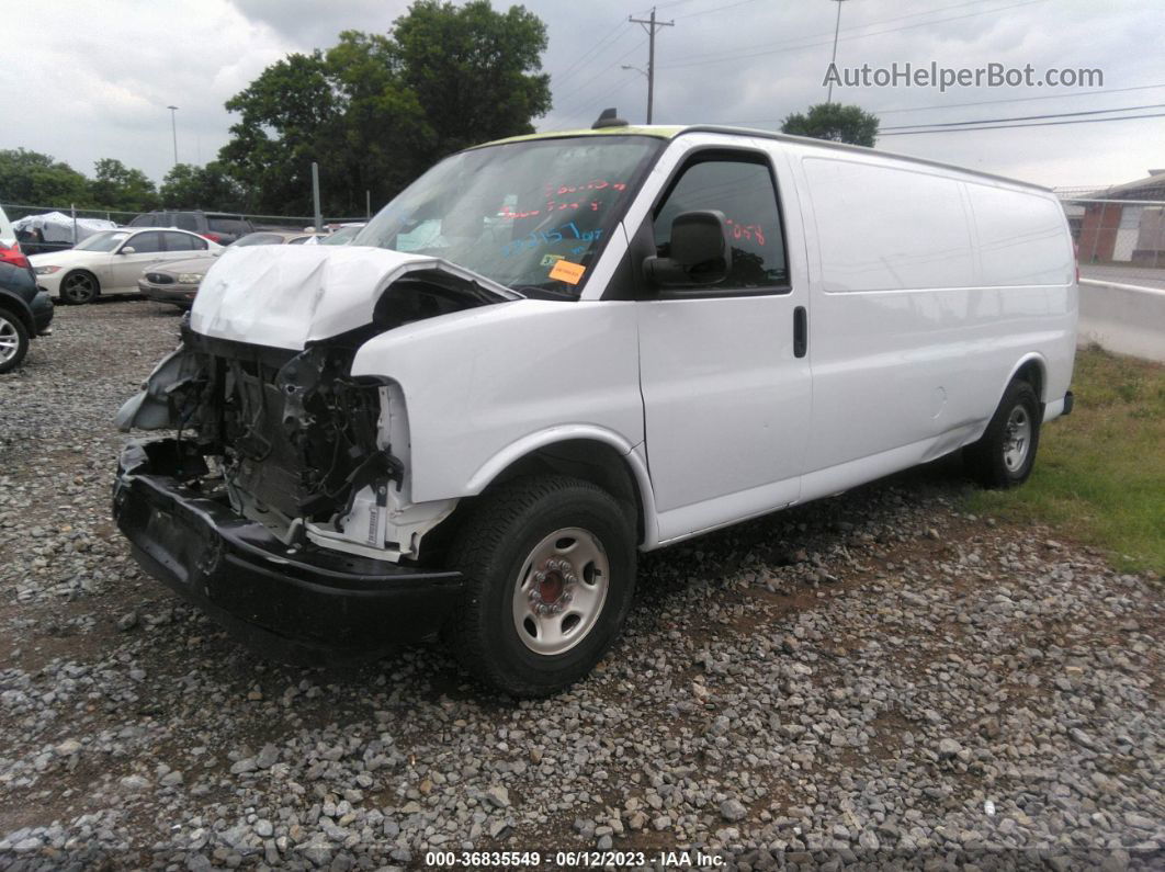 2018 Gmc Savana Cargo Van   White vin: 1GTW7BFG1J1332157