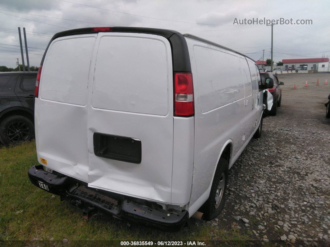 2018 Gmc Savana Cargo Van   White vin: 1GTW7BFG1J1332157