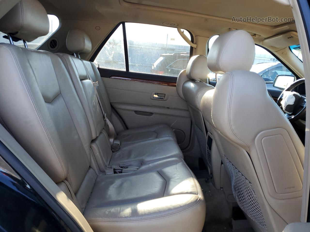 2008 Cadillac Srx  Черный vin: 1GYEE637080175065