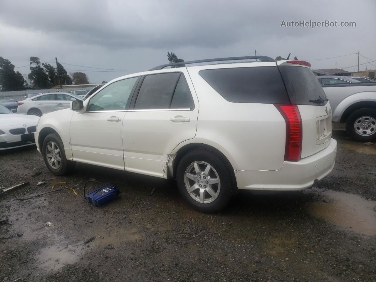 2008 Cadillac Srx  White vin: 1GYEE637380119931