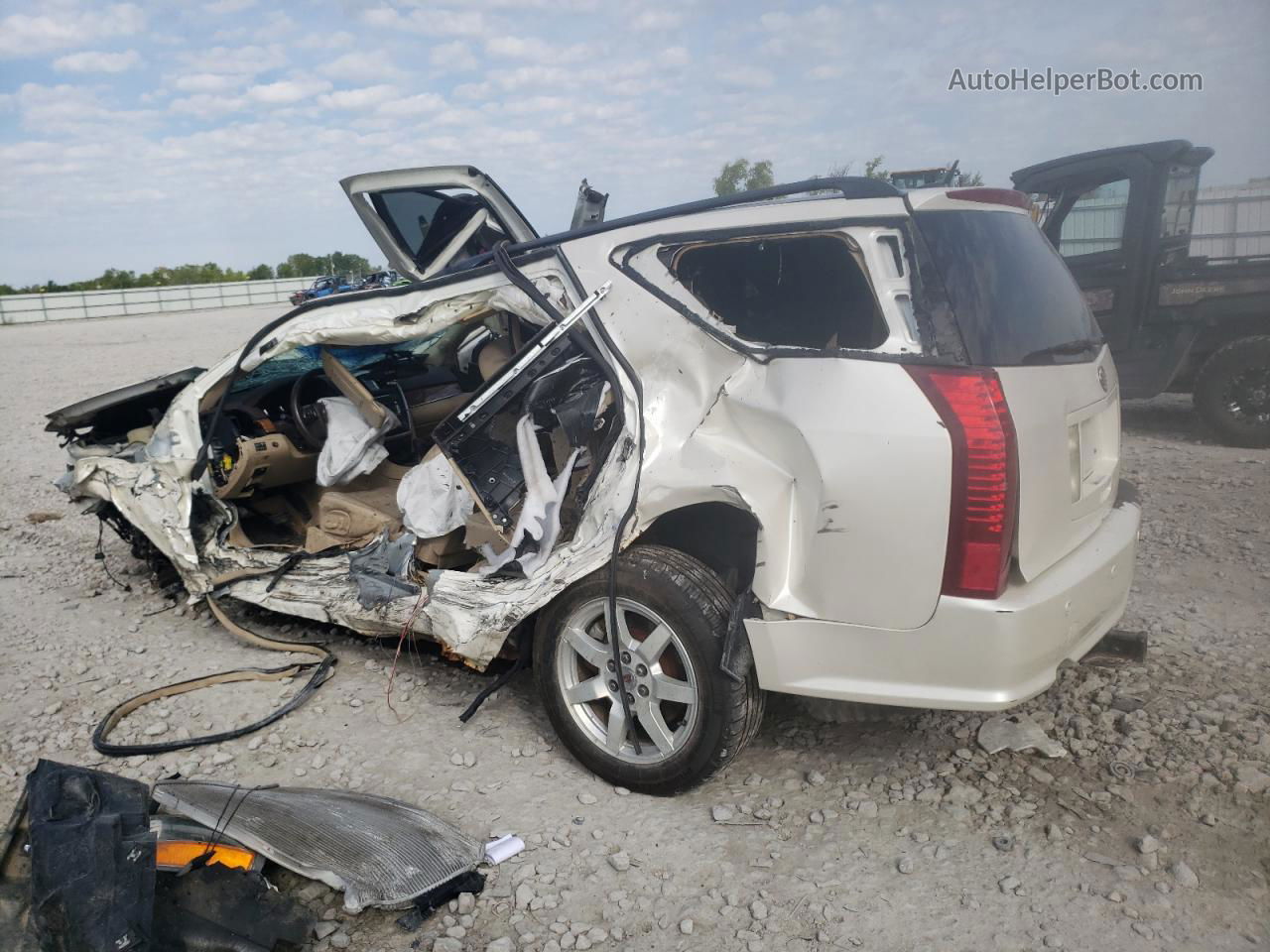 2008 Cadillac Srx  White vin: 1GYEE637680127358