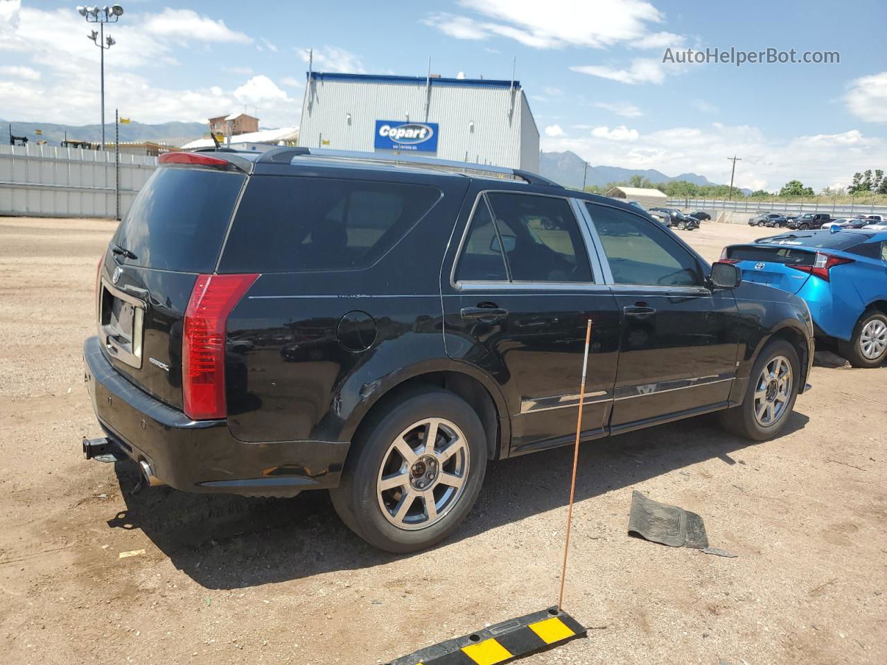 2008 Cadillac Srx  Black vin: 1GYEE637880128169