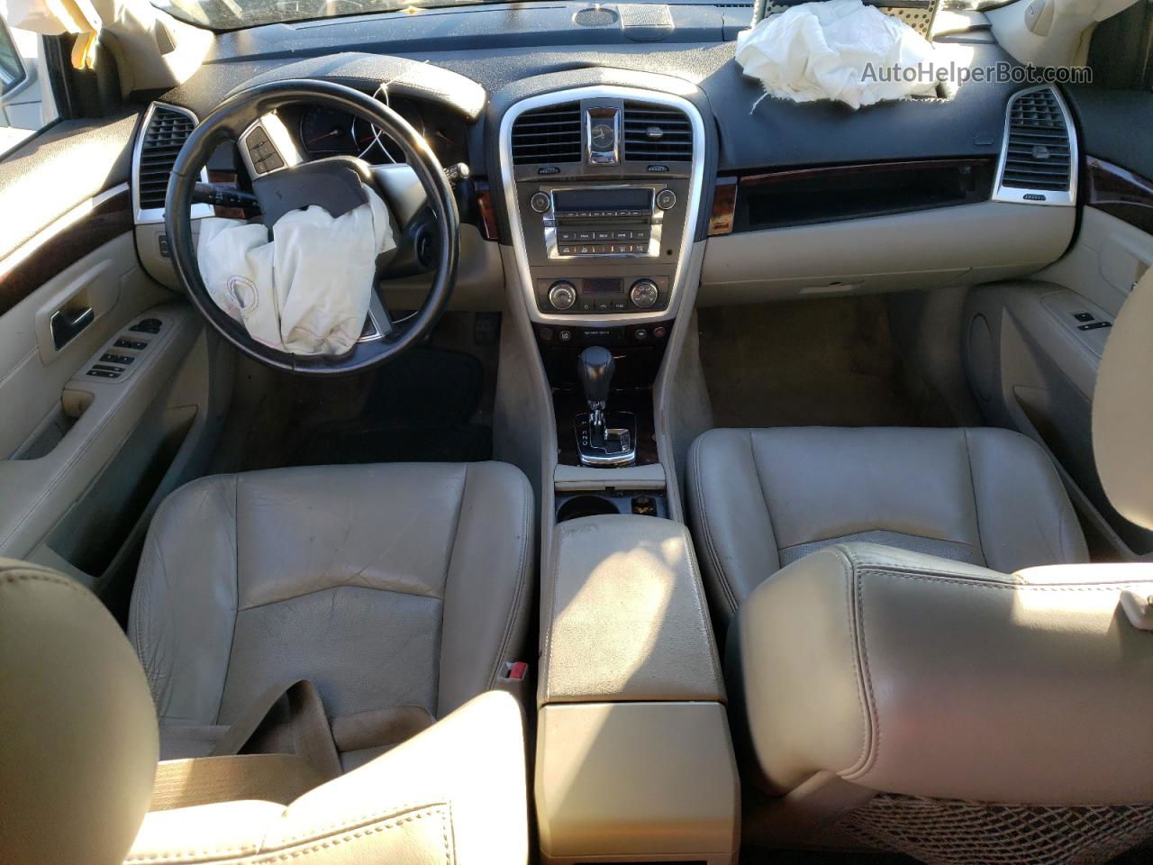 2008 Cadillac Srx  Silver vin: 1GYEE637X80124270