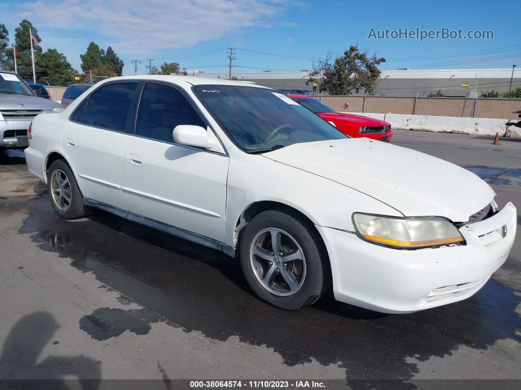 2001 Honda Accord Sdn Lx White vin: 1HGCG16401A064853