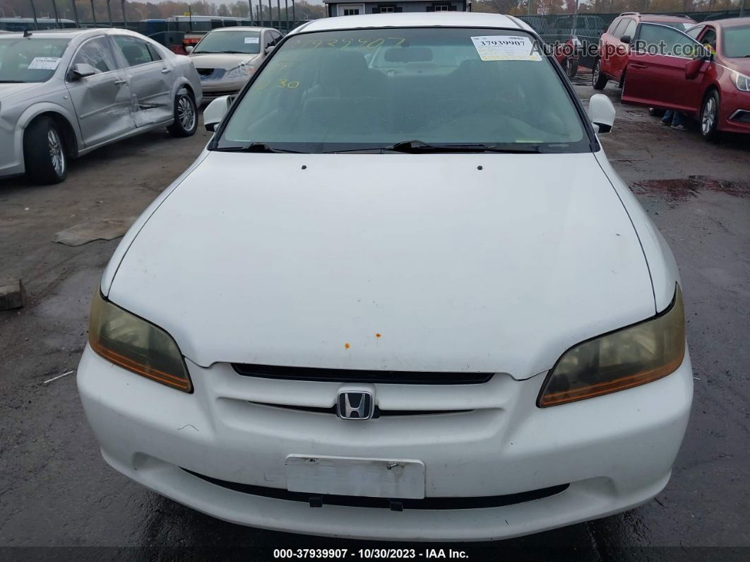 2000 Honda Accord Sdn Lx White vin: 1HGCG1641YA016367