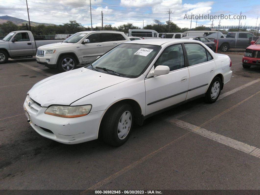 2000 Honda Accord Sdn Lx Белый vin: 1HGCG1644YA080211