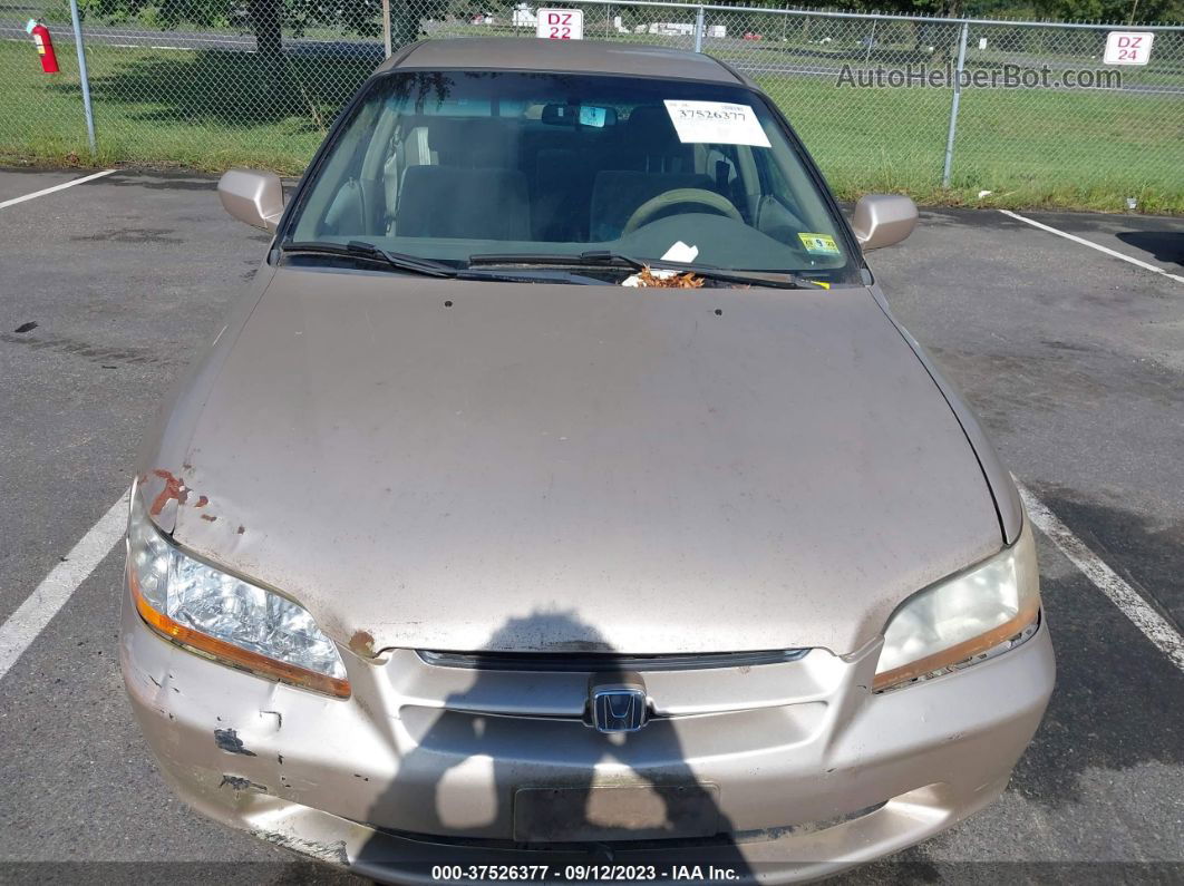 2000 Honda Accord Sdn Lx Gold vin: 1HGCG1645YA007073