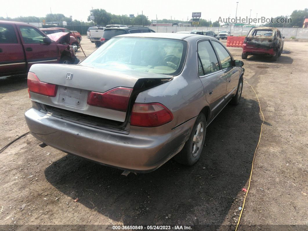 2000 Honda Accord Sdn Ex W/leather Silver vin: 1HGCG1657YA074587