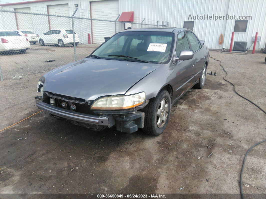 2000 Honda Accord Sdn Ex W/leather Silver vin: 1HGCG1657YA074587