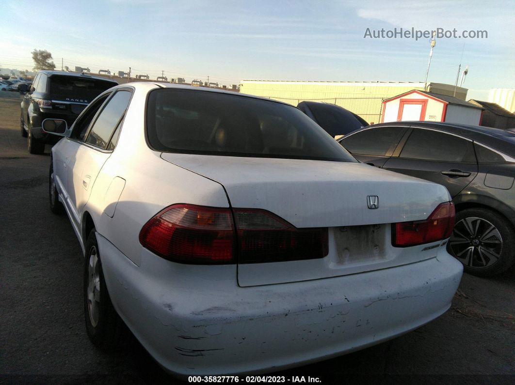 2000 Honda Accord Sdn Ex W/leather White vin: 1HGCG1657YA094869