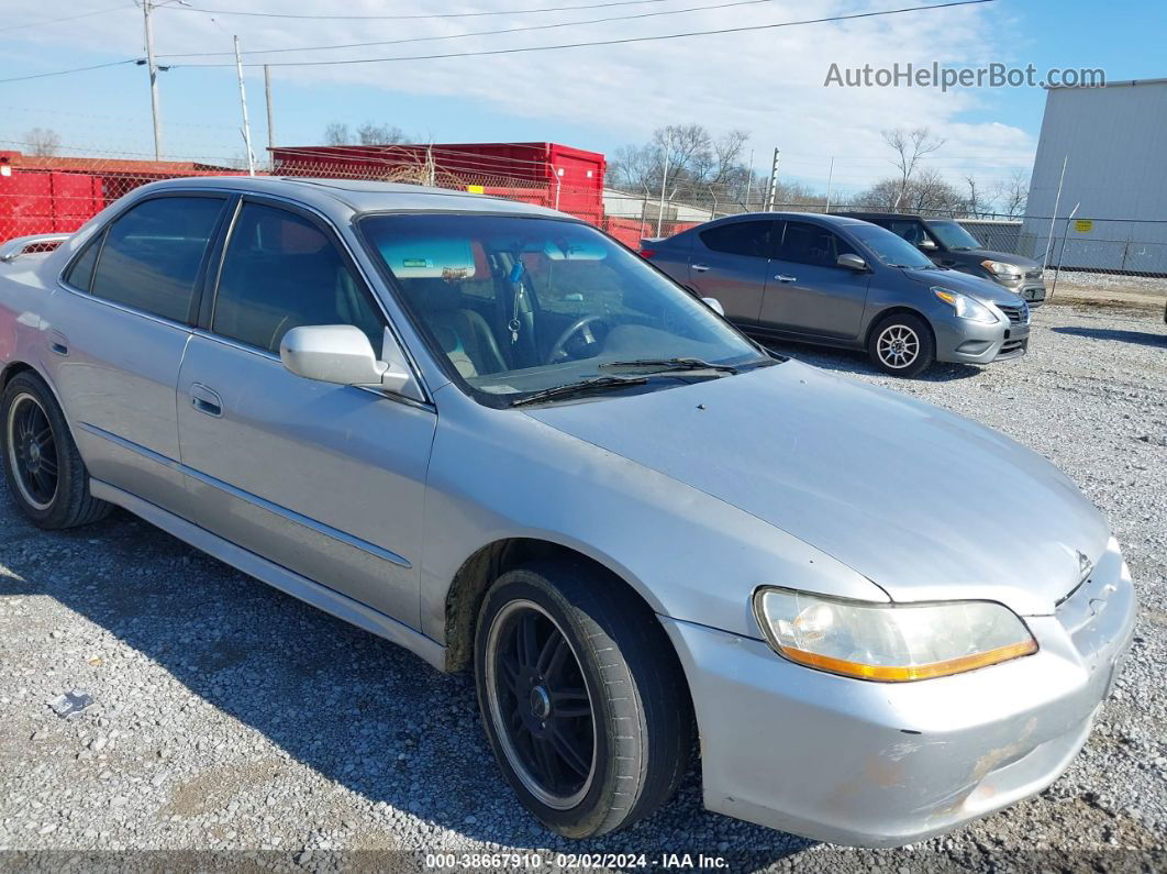 2001 Honda Accord 2.3 Ex Silver vin: 1HGCG56641A044789