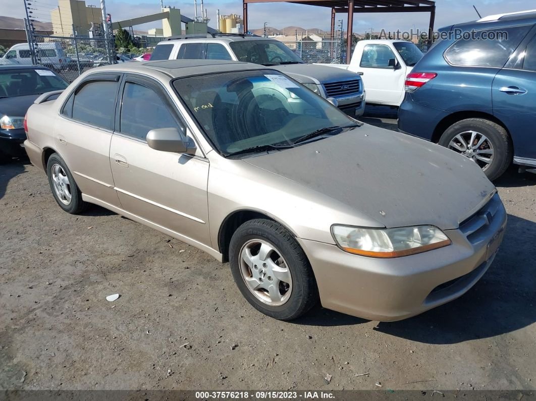 2000 Honda Accord 2.3 Ex Золотой vin: 1HGCG5666YA090196