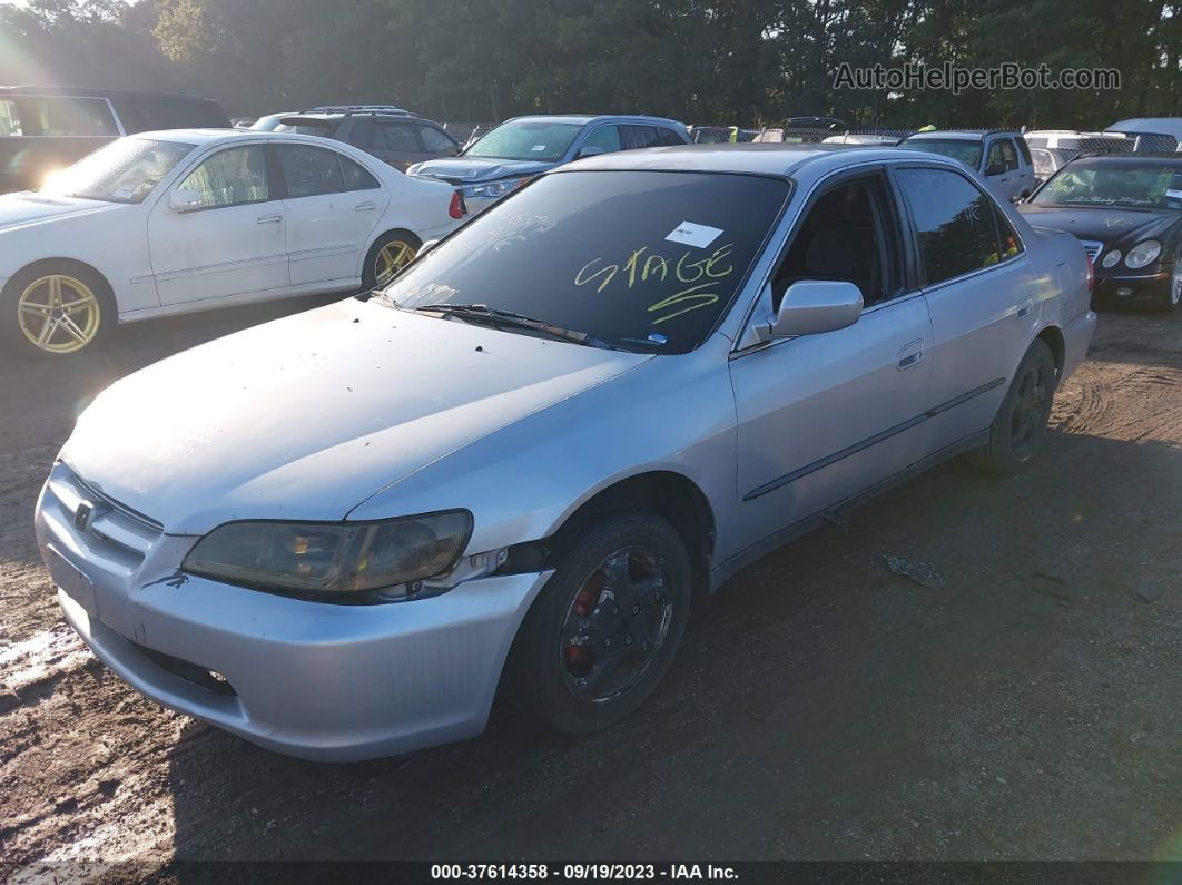 2000 Honda Accord Sdn Lx Silver vin: 1HGCG6550YA106939