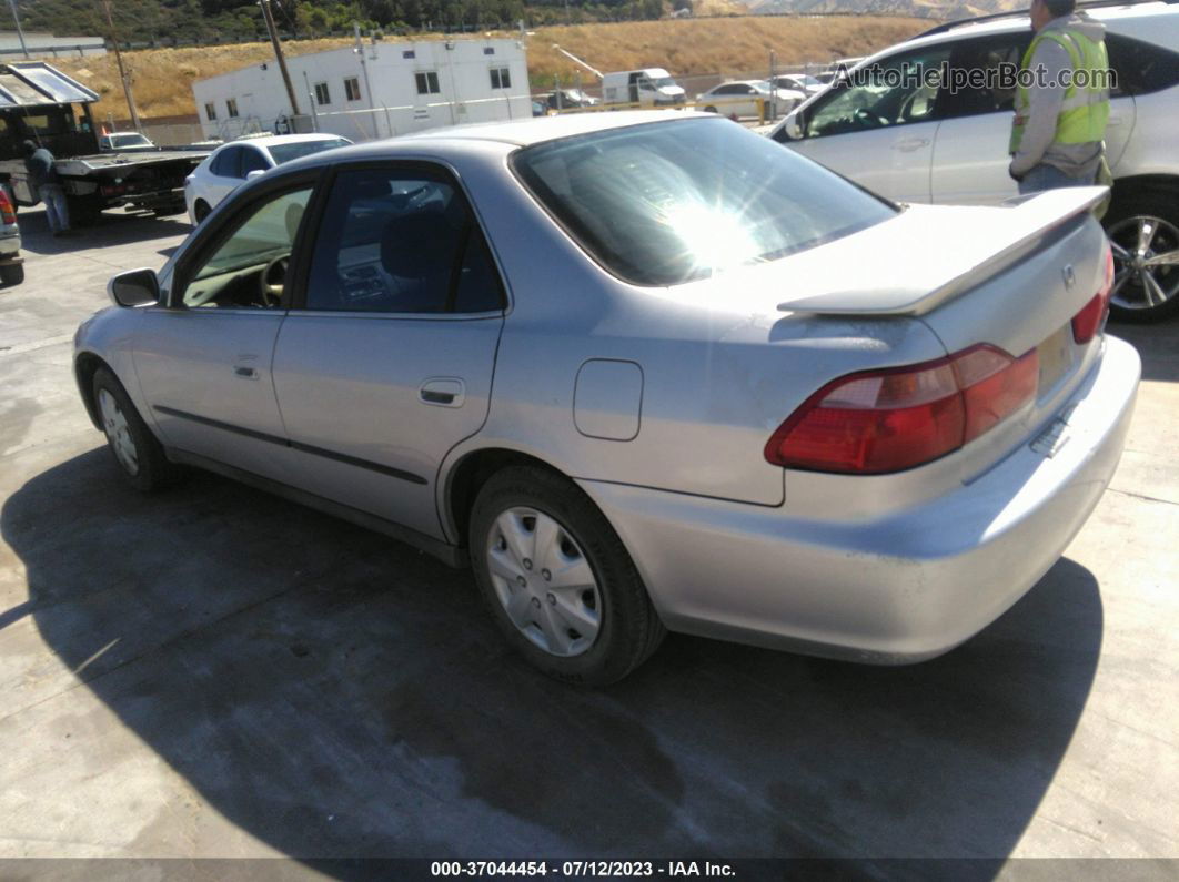 2000 Honda Accord Sdn Lx Silver vin: 1HGCG655XYA003012