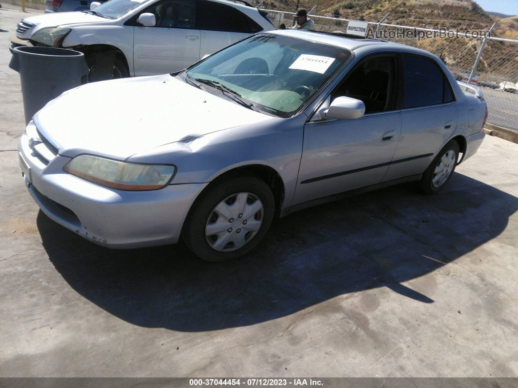 2000 Honda Accord Sdn Lx Silver vin: 1HGCG655XYA003012