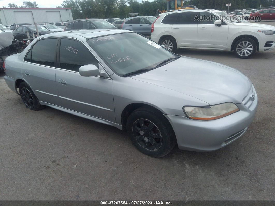 2001 Honda Accord Sdn Ex Silver vin: 1HGCG65881A066741