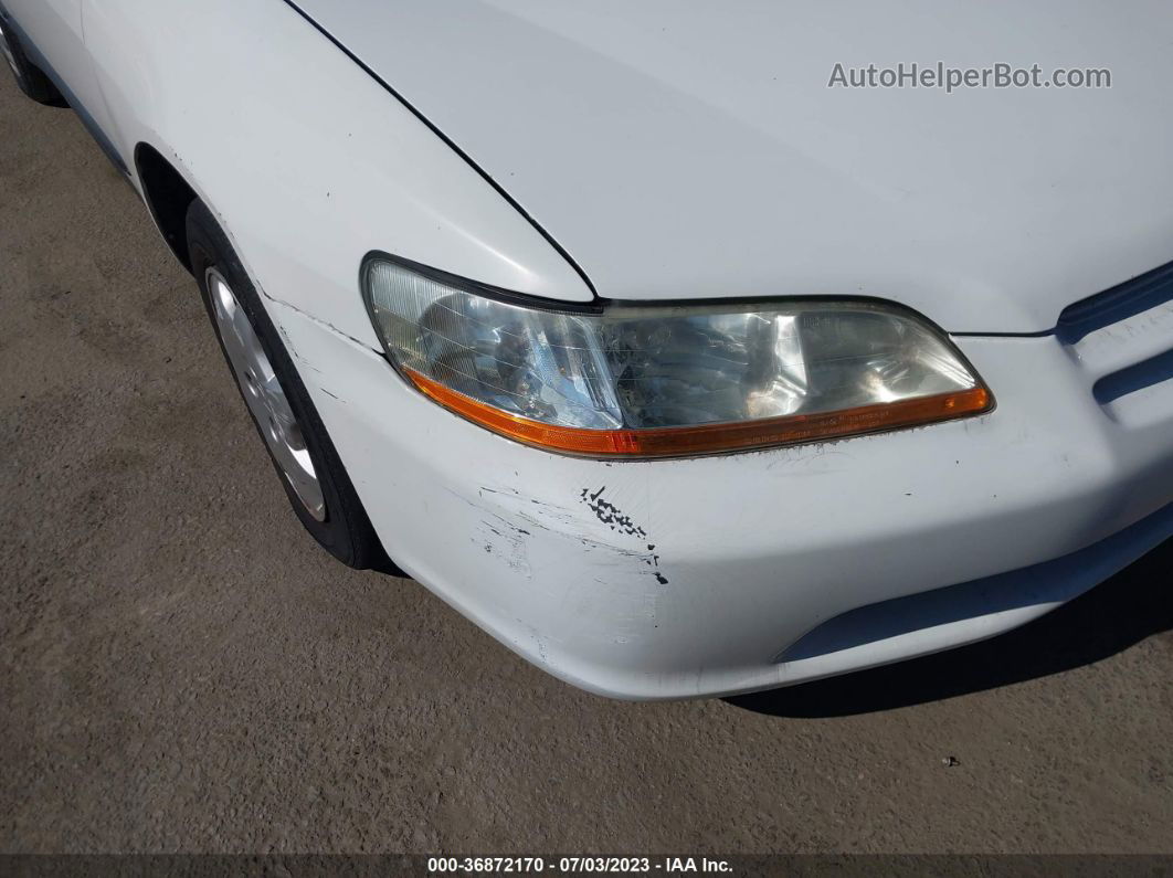 2000 Honda Accord Sdn Lx Белый vin: 1HGCG6653YA045732